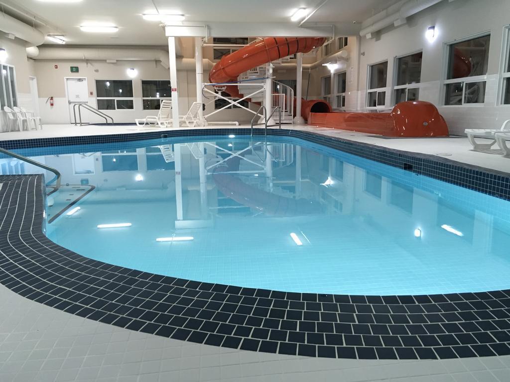 Vista Exterior Super 8 by Wyndham Athabasca