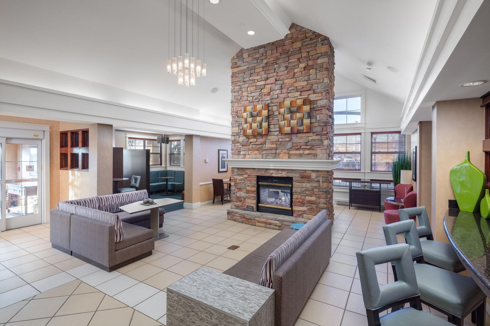 Vista Lobby Residence Inn by Marriott Wichita East at Plazzio