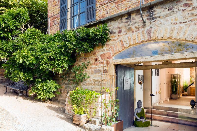 Vista Exterior Contact Hotel Le Savigny & Spa