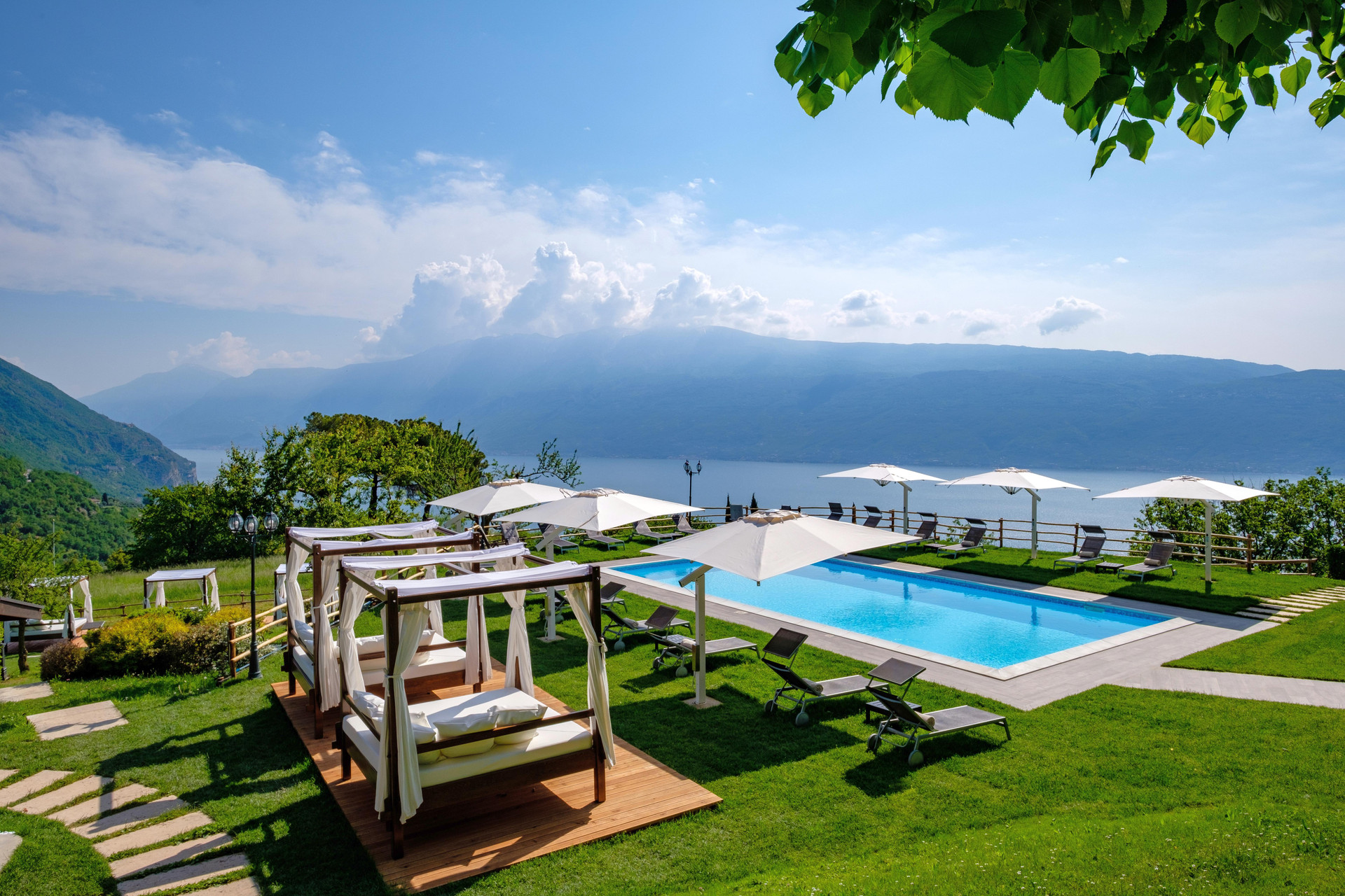 Vista Exterior Boutique Hotel Villa Sostaga