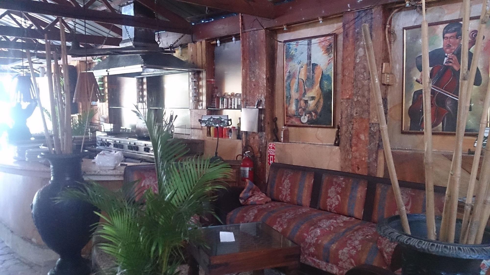 Vista Lobby Village on the Beach