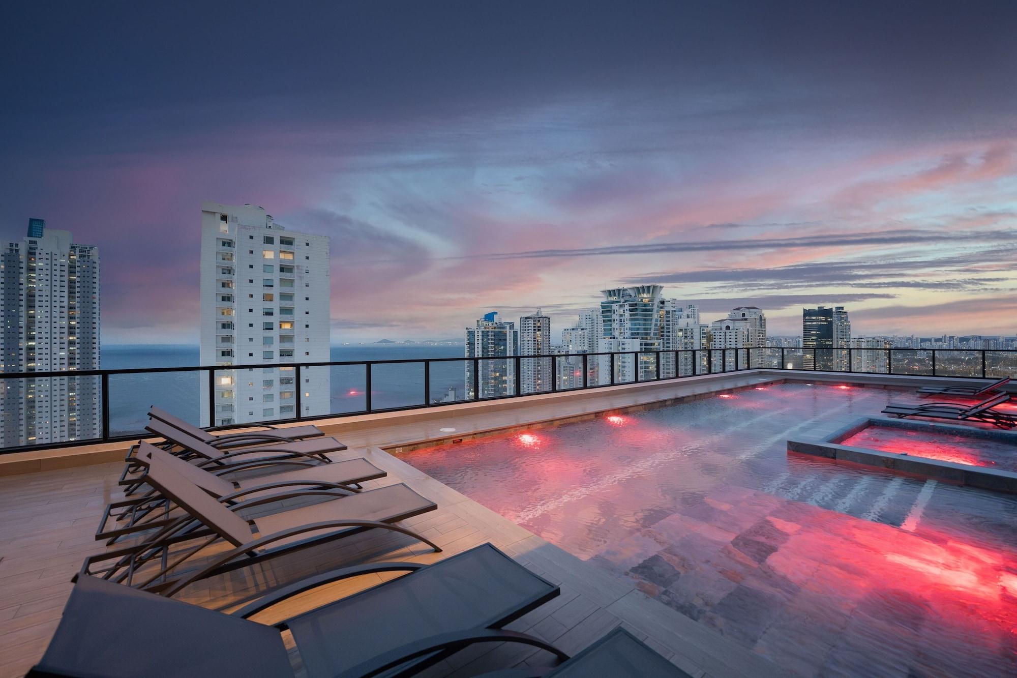 Varios Arcadia Condo Suites