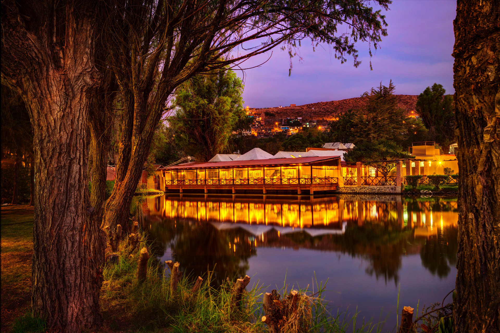 Vista Exterior BTH Hotel Arequipa Lake