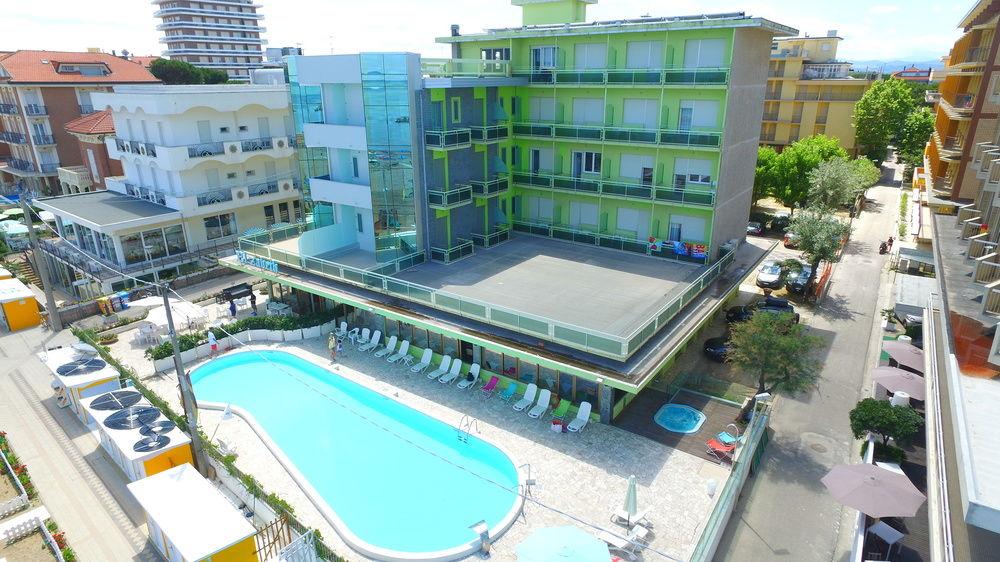 Vista Exterior Hotel Elizabeth