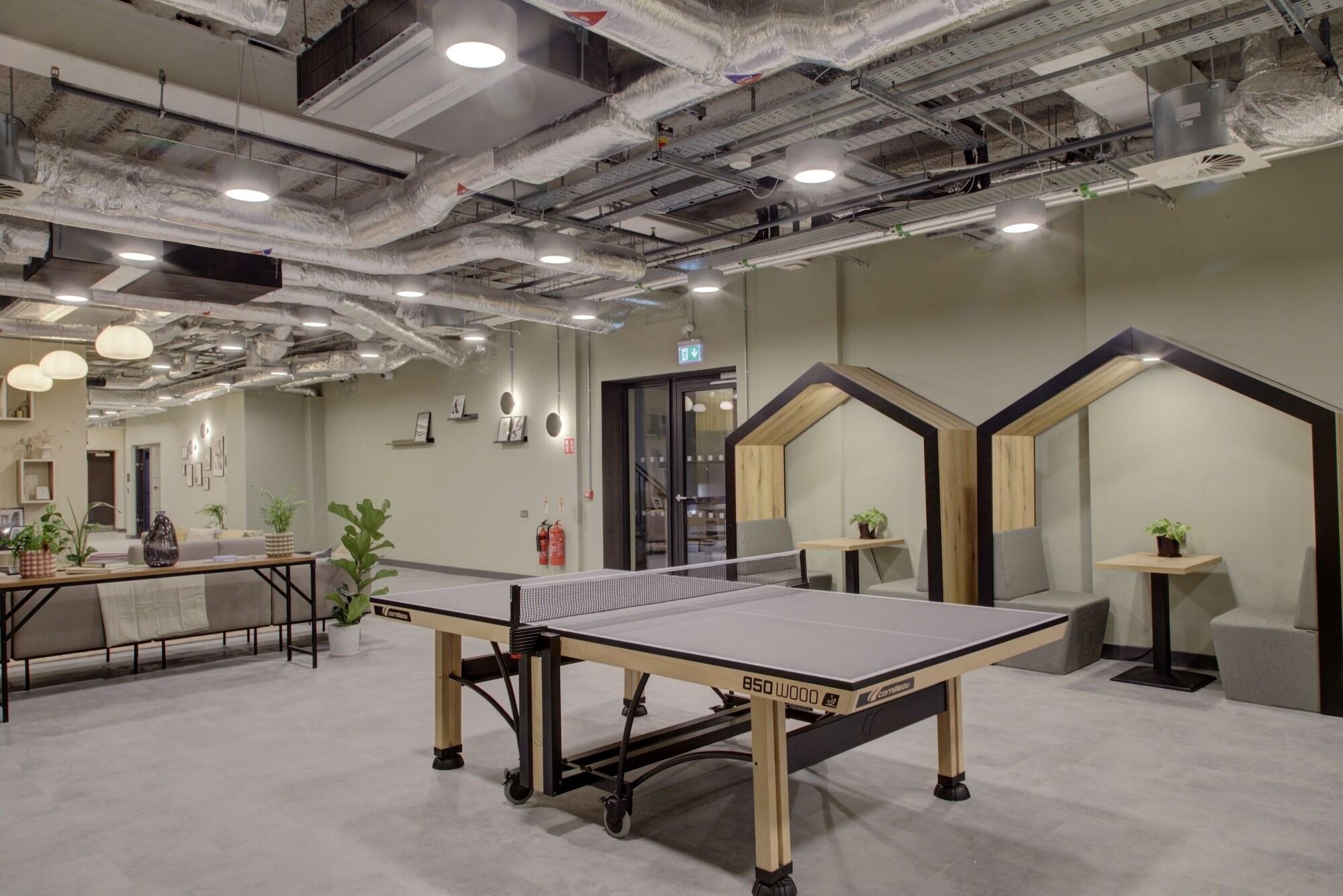 Bar/Salón Destiny Student - Broga House Cork