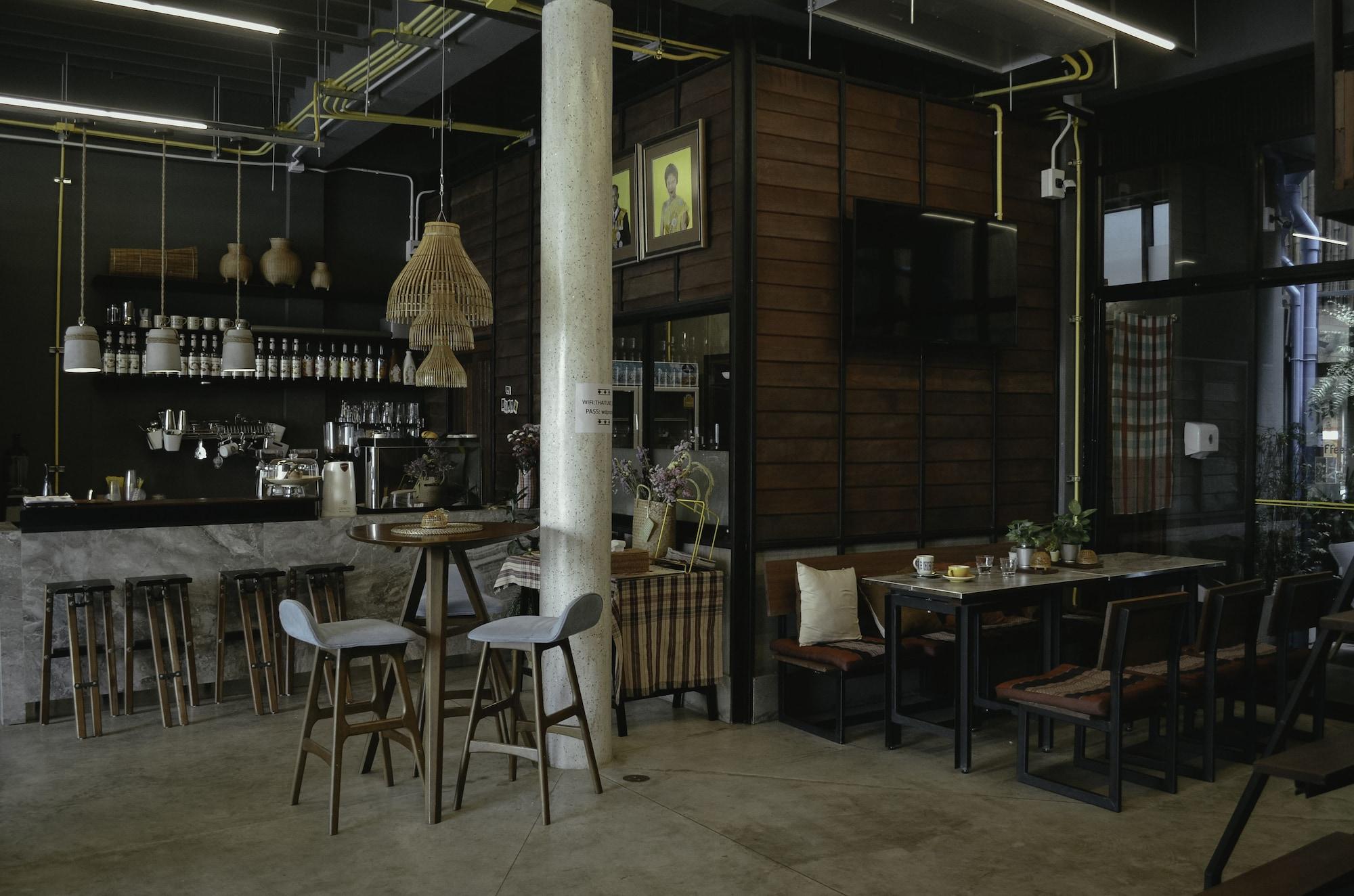 Restaurant Whereder Poshtel - Hostel