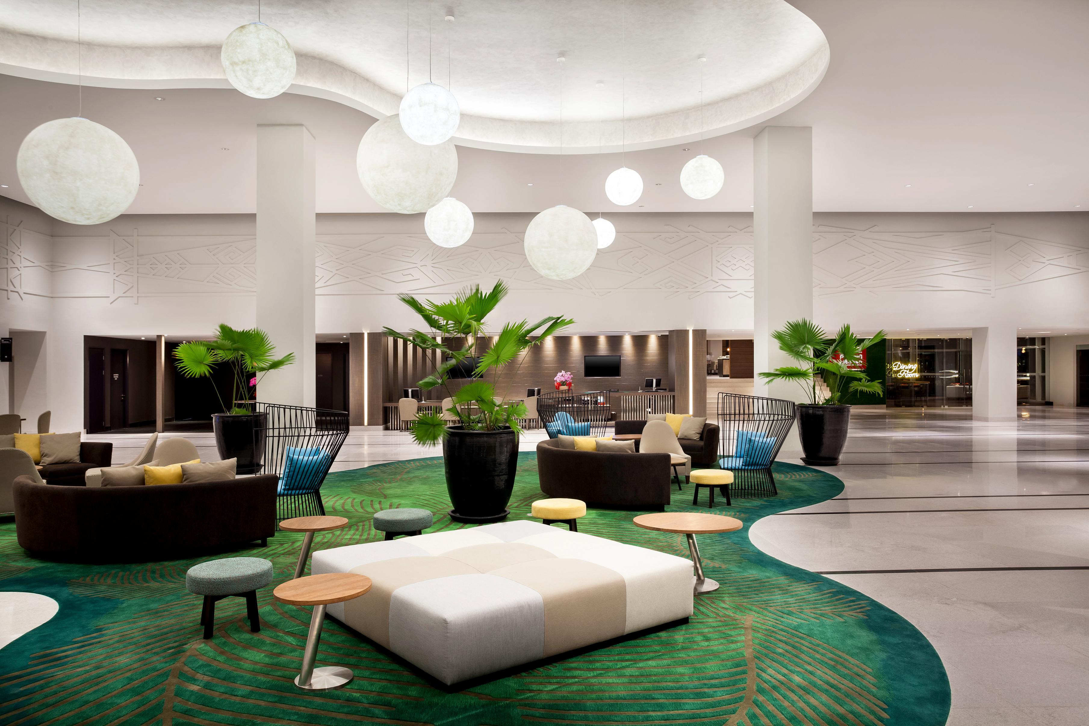 Vista Lobby Pullman Miri Waterfront