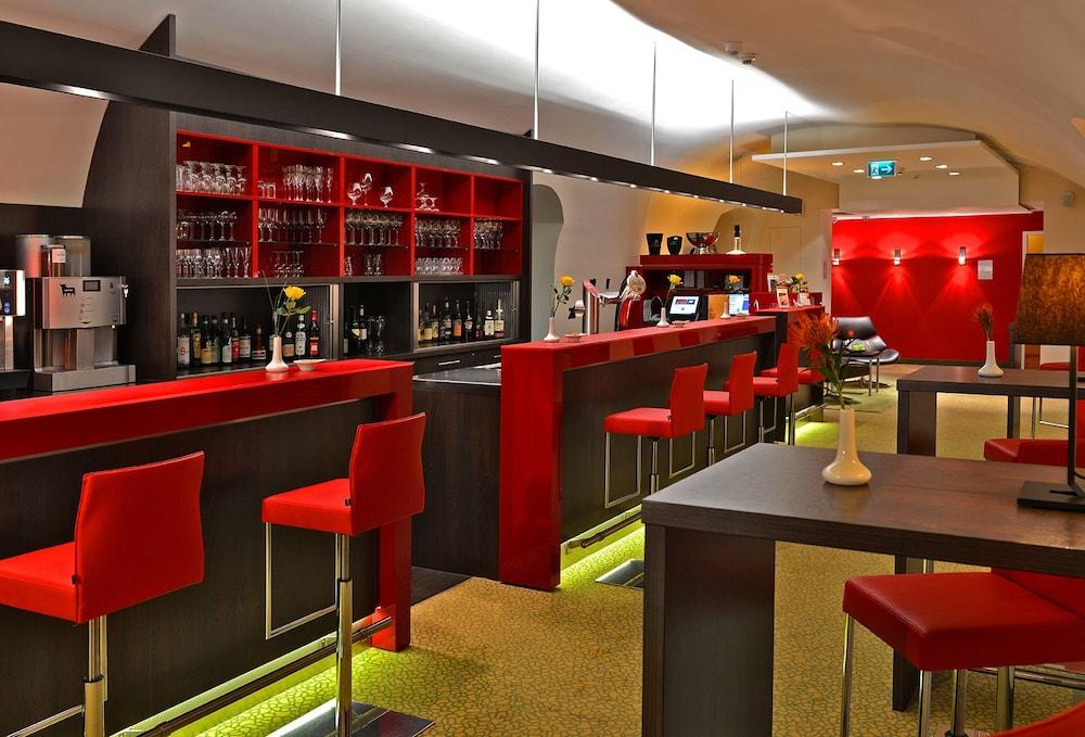 Bar/Salón Hotel Ratskeller