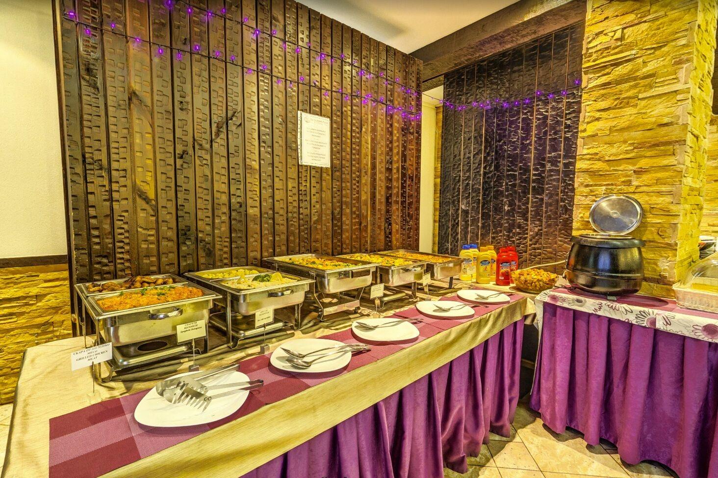 Restaurant All Seasons Club