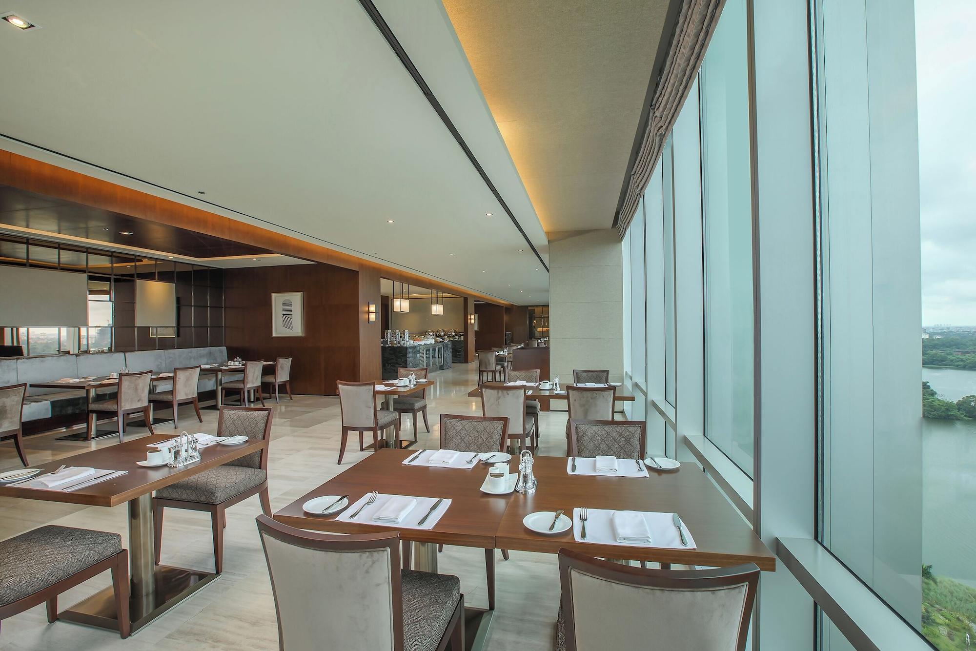 Restaurant LOTTE Hotel Yangon