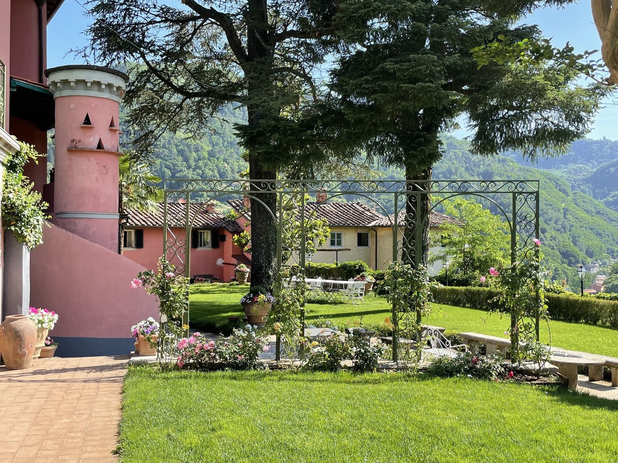 Vista Exterior Burlamacchi Villas