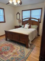 Alquiler Vacacional - Charming 3-bedroom house with quaint 3 season room and AC in delightful Muskegon