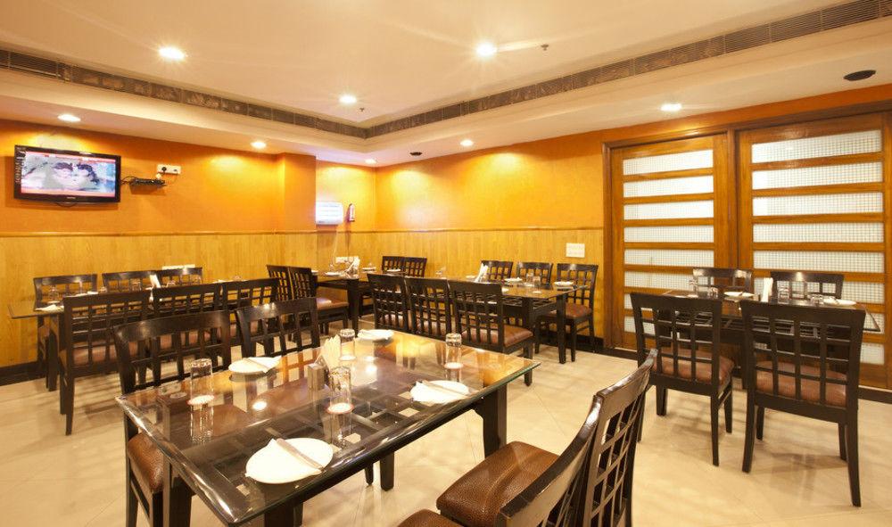 Restaurant Hotel Chirag Residency