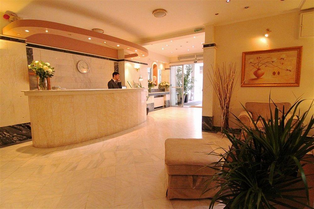 Vista Lobby Achillion
