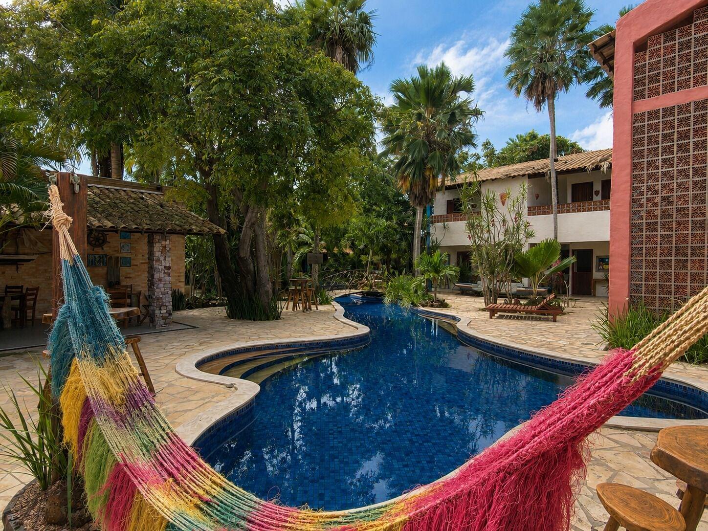 Vista Piscina Pousada Vila Parnaiba