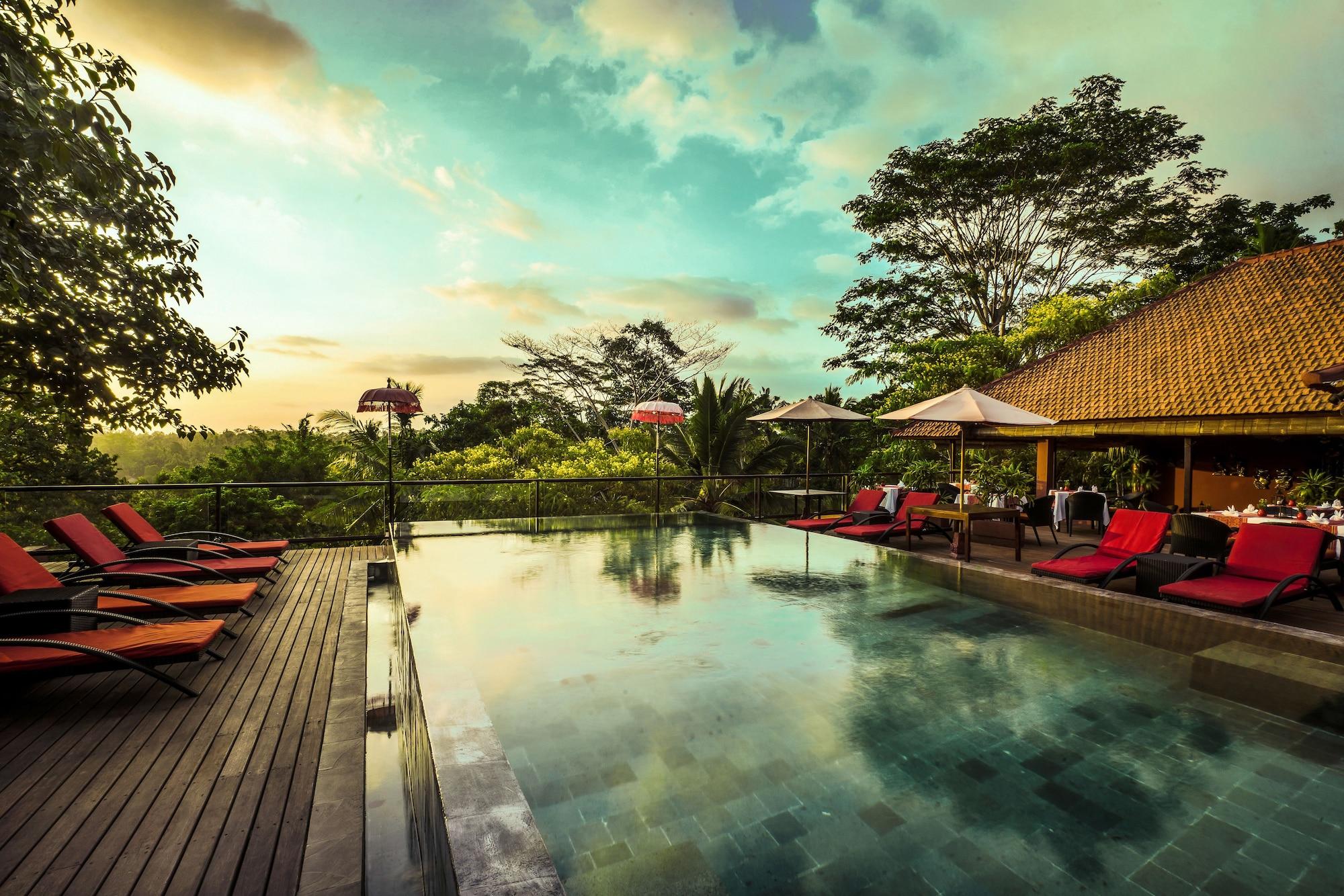 Vista Piscina Jungle Retreat by Kupu Kupu Barong