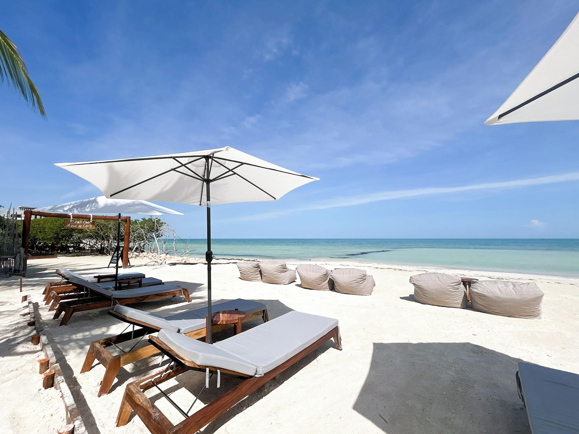 Playa Ana y Jose Holbox Hotel & Beach Club