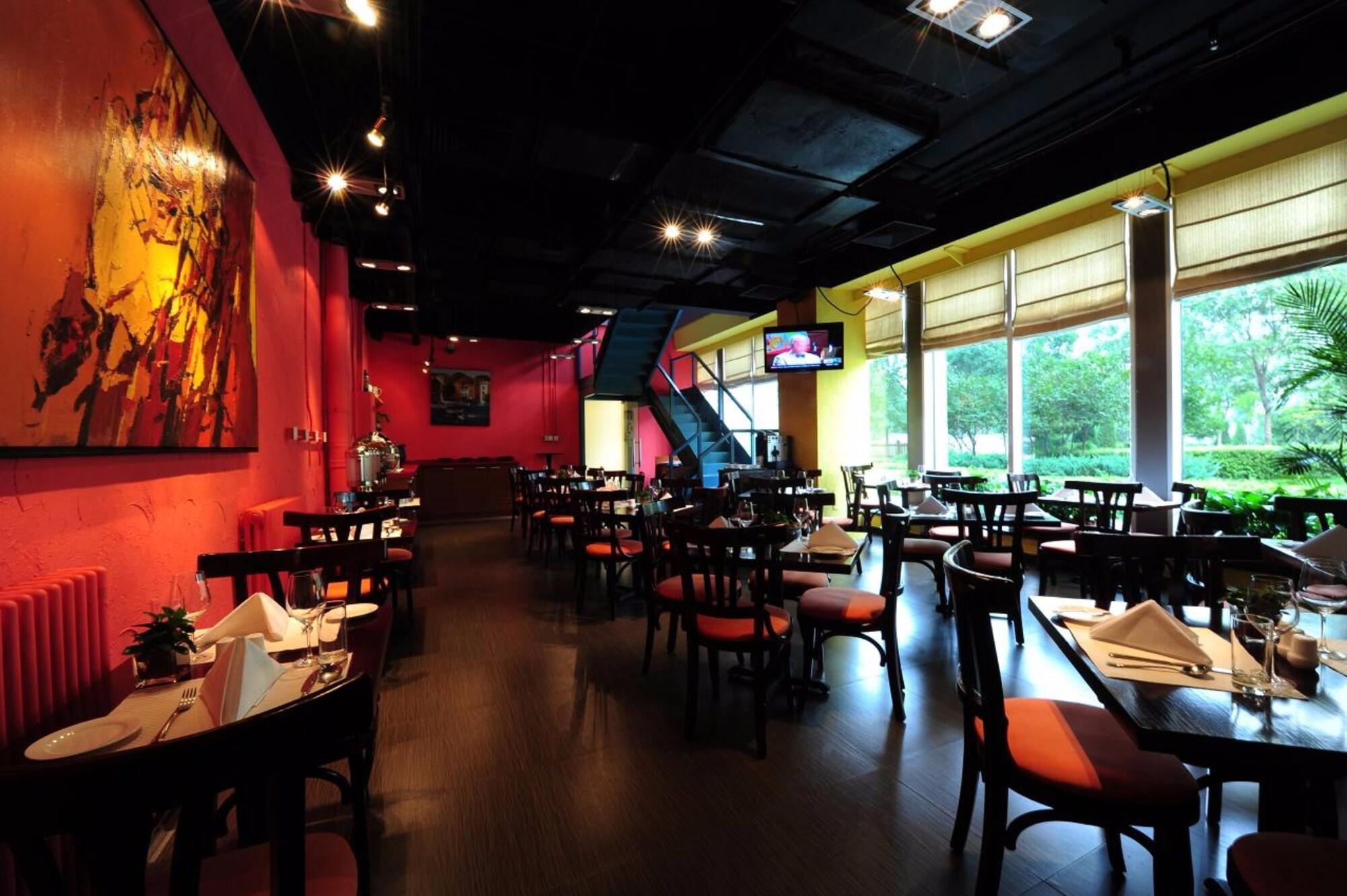 Restaurant Oak Chateau Beijing