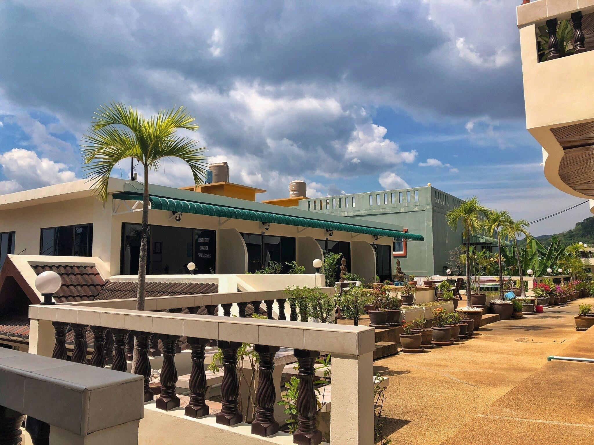 Vista Exterior Blue Sky Residence