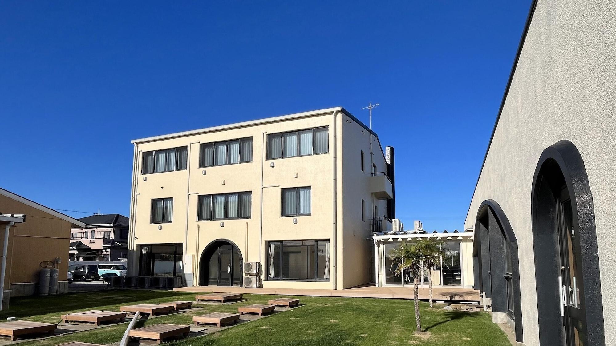 Varios Luana Hasunuma HOTEL&CAFE