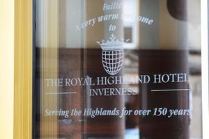 Alojamiento - The Royal Highland Hotel