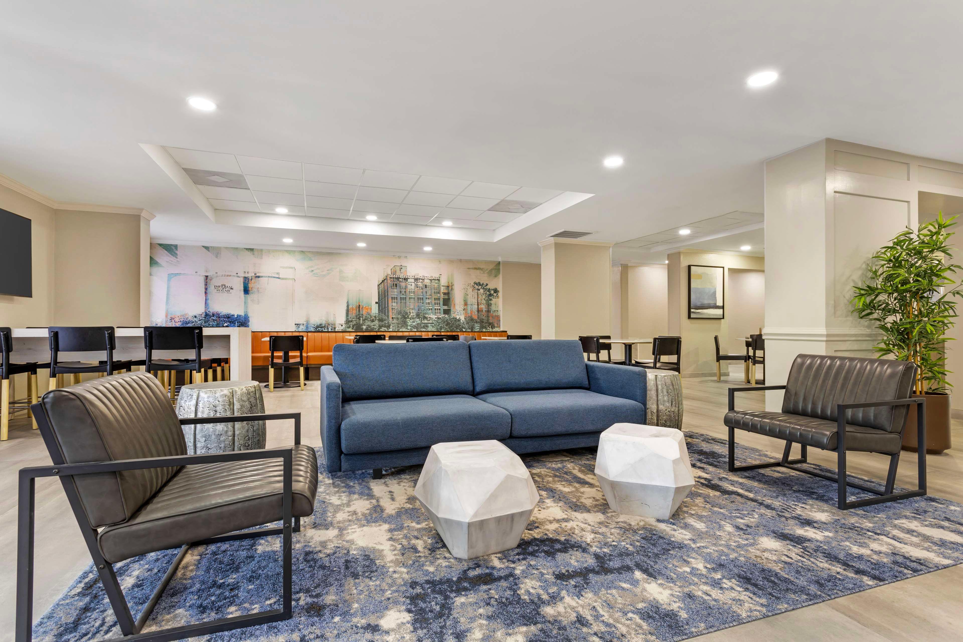 Vista Lobby Best Western Plus Sugar Land/Stafford