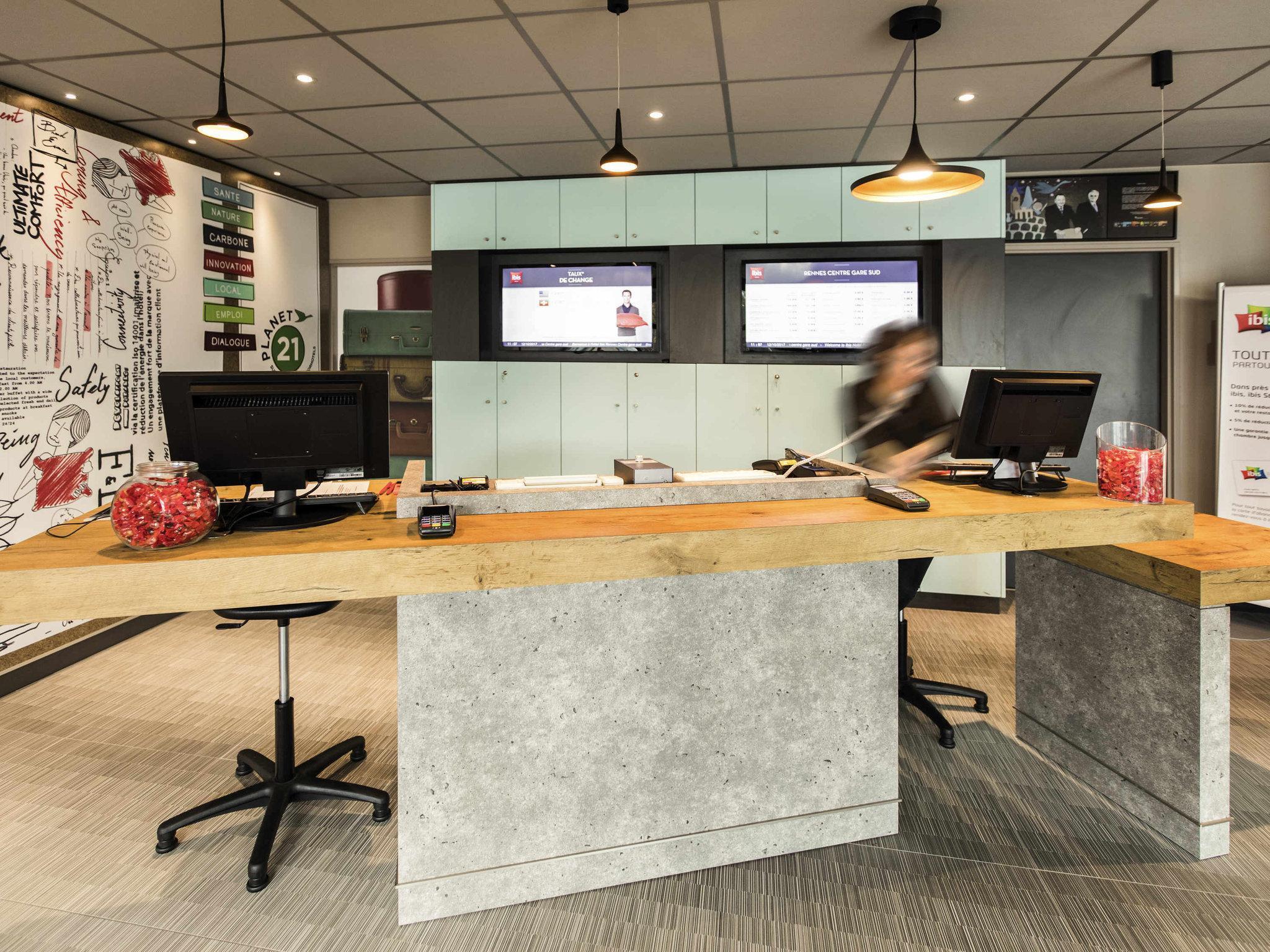Vista Lobby ibis Rennes Centre Gare Sud