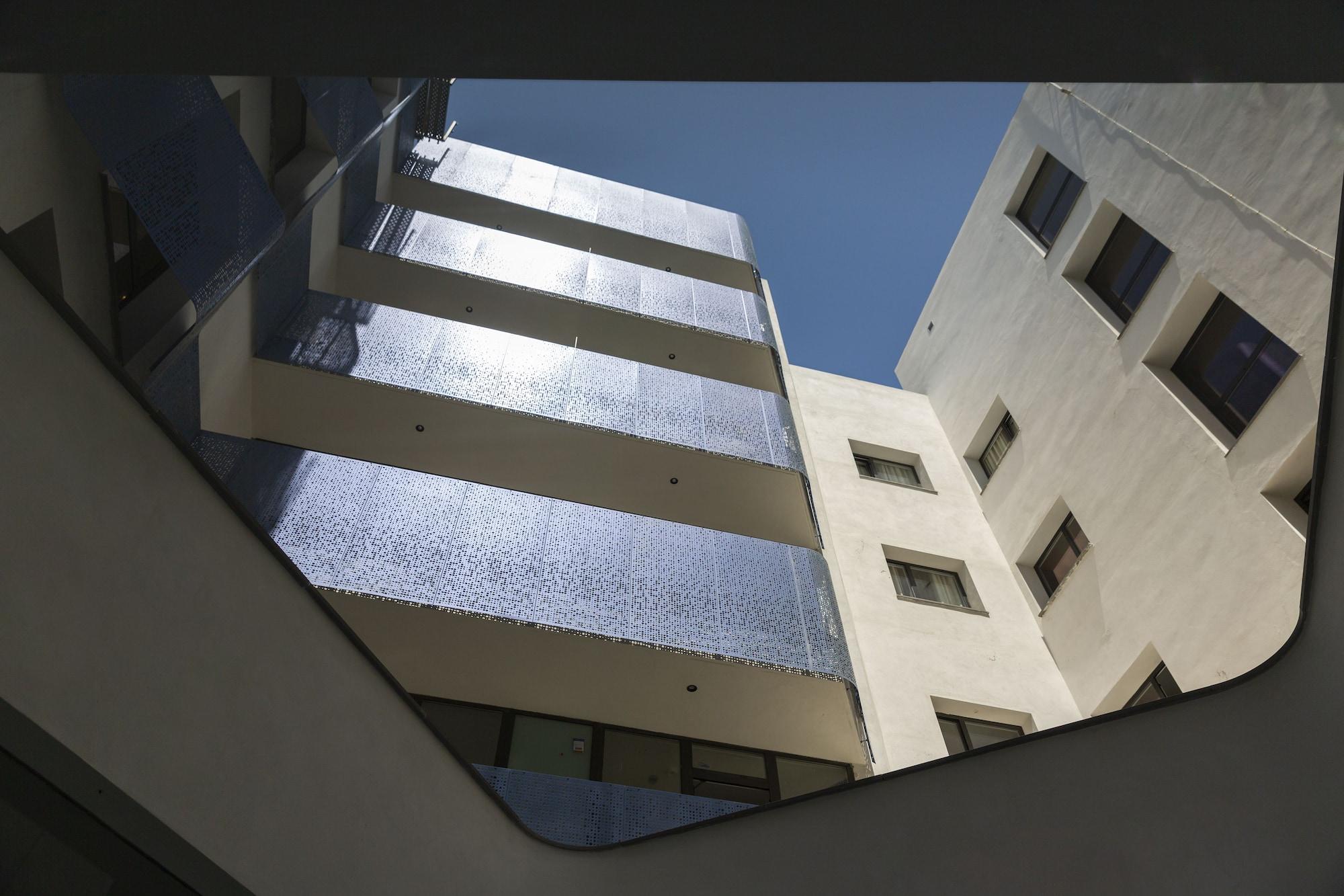 Vista Exterior Hotel Macia Sevilla Kubb