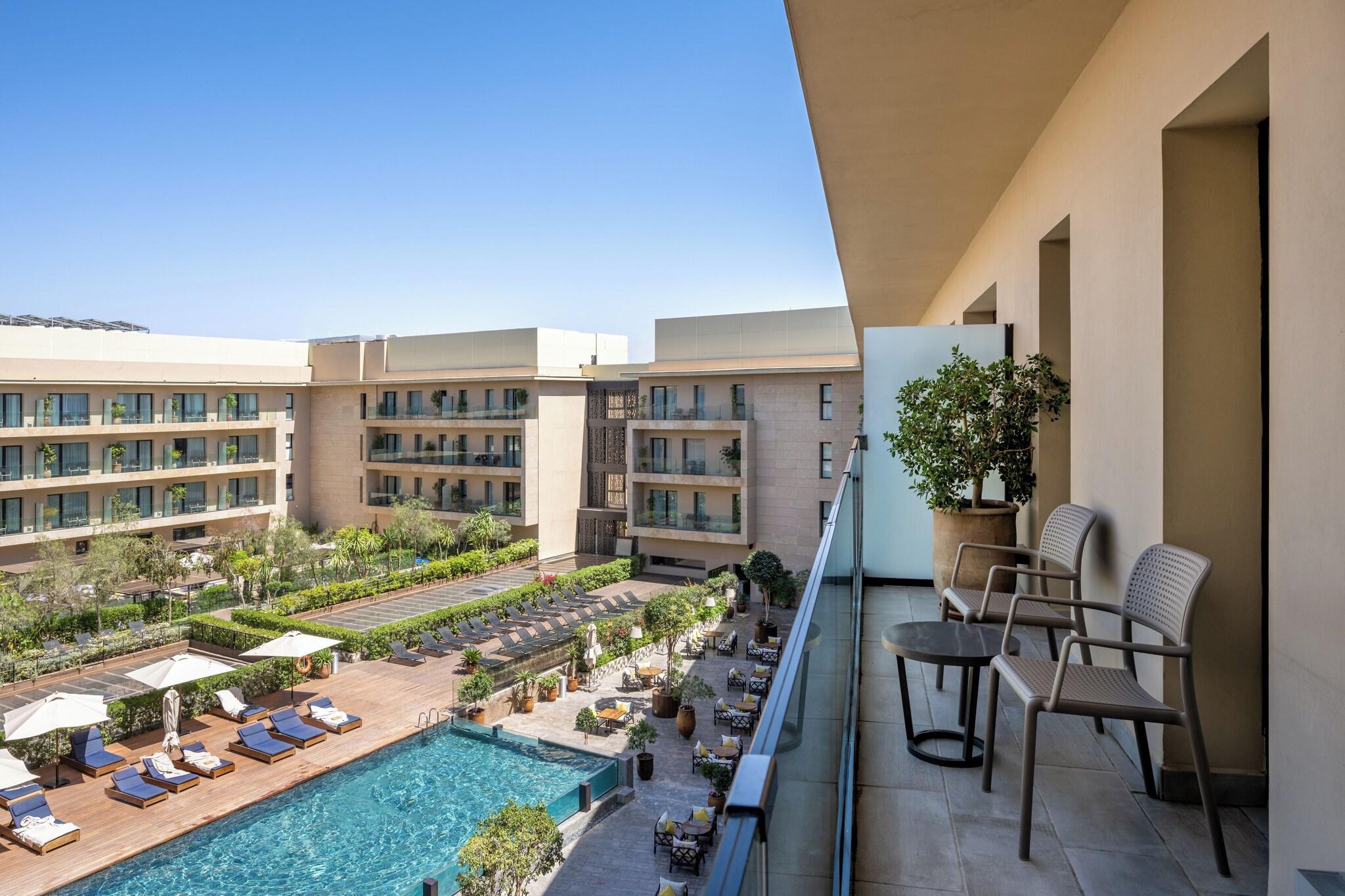 Vista Exterior Radisson Blu Hotel, Marrakech Carré Eden