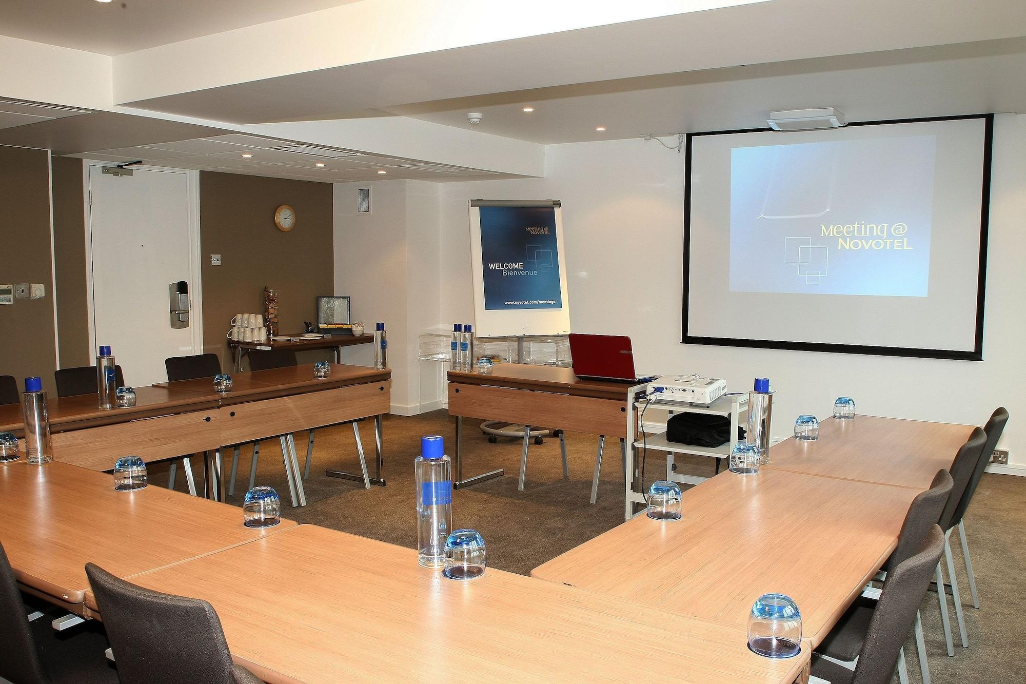 Sala de Reuniones Novotel Nottingham Derby