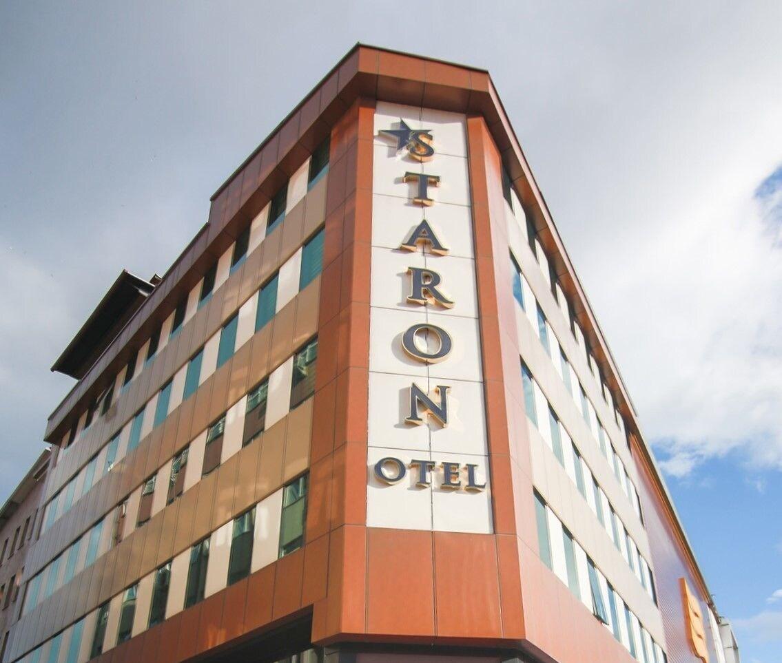 Varios Staron Otel
