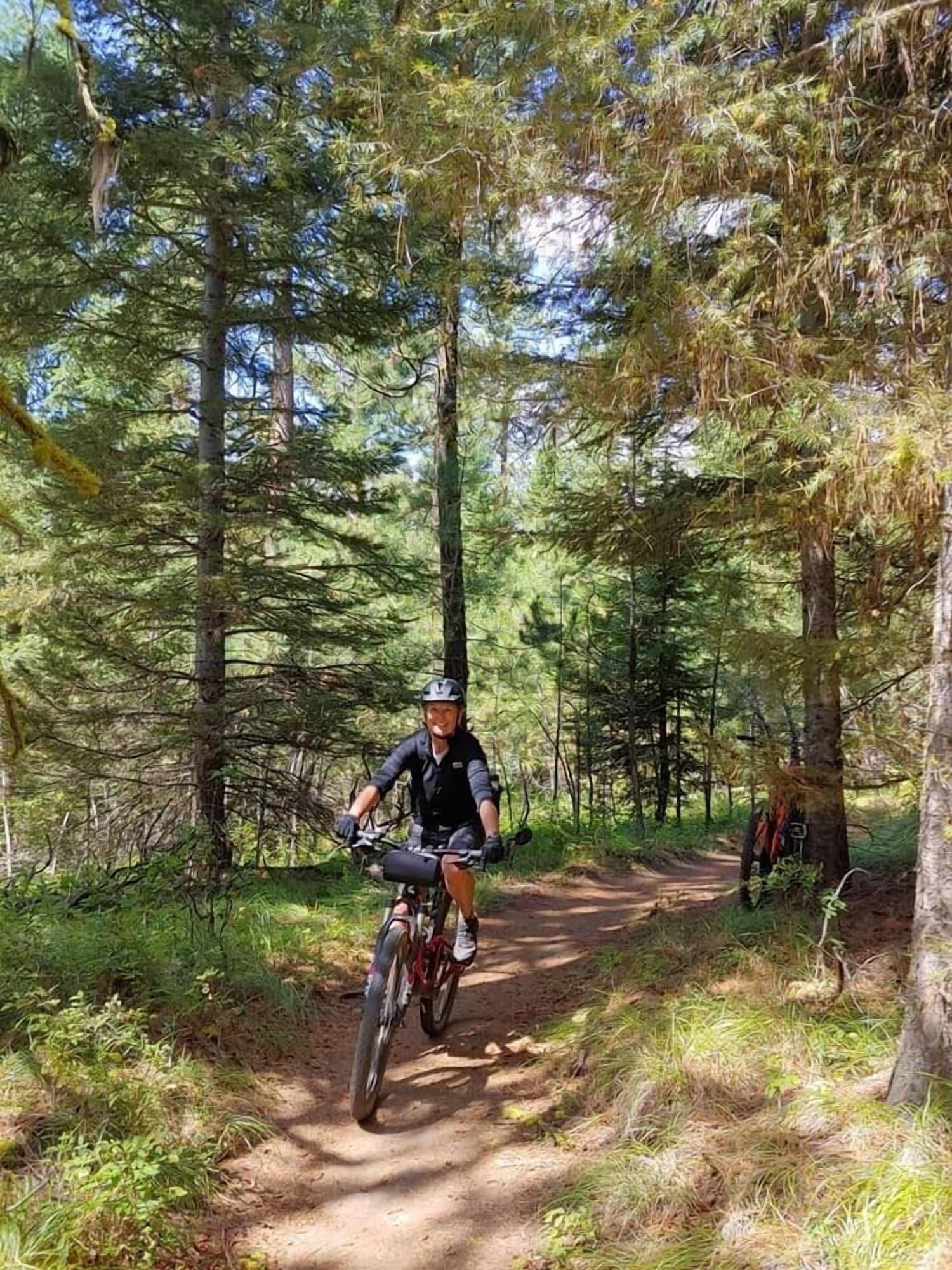 Varios Fish Creek House Bed & Breakfast