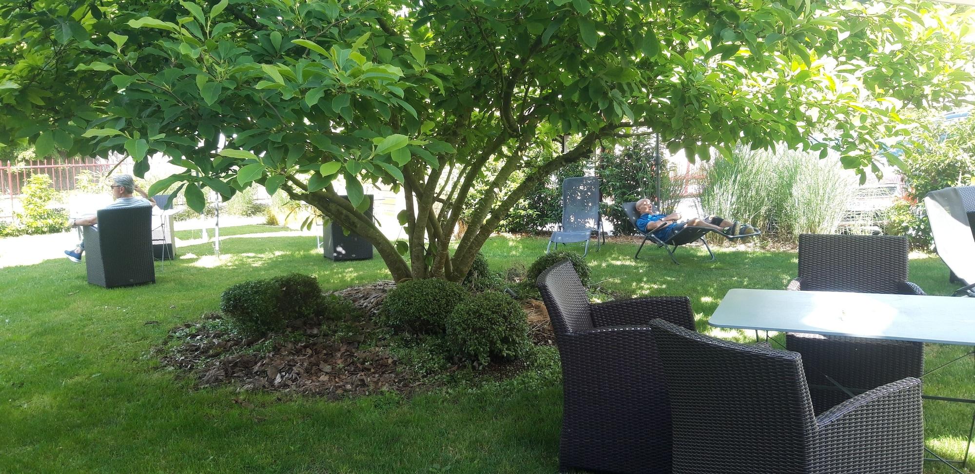 Vista Exterior Hôtel De La Chapelle