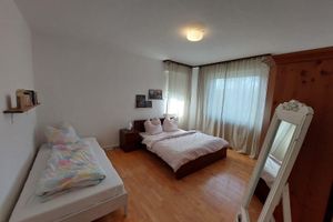 Alquiler Vacacional - Helle Wohnung mit Eigenem Gartenstück