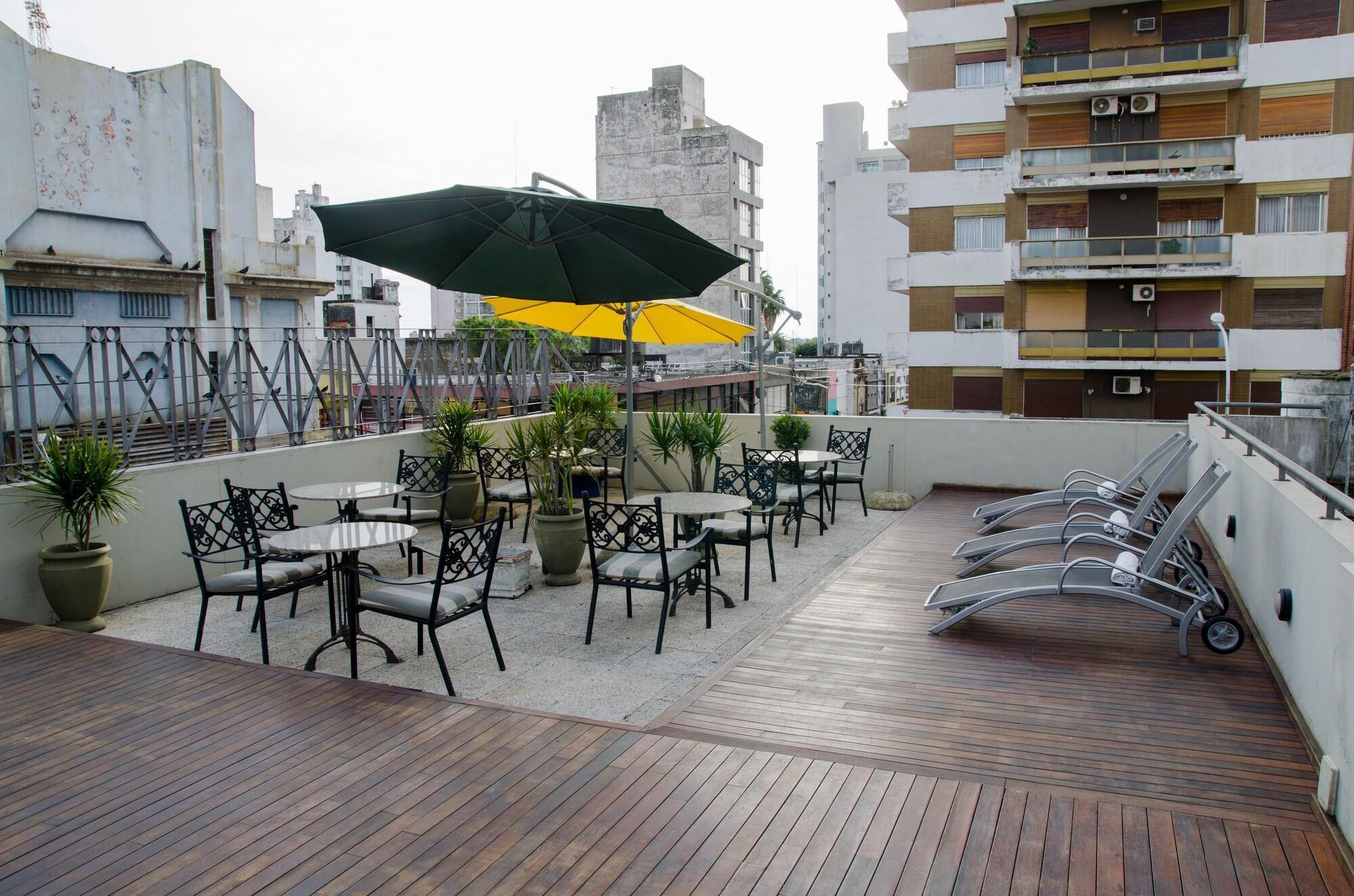 Varios San Nicolas Plaza
