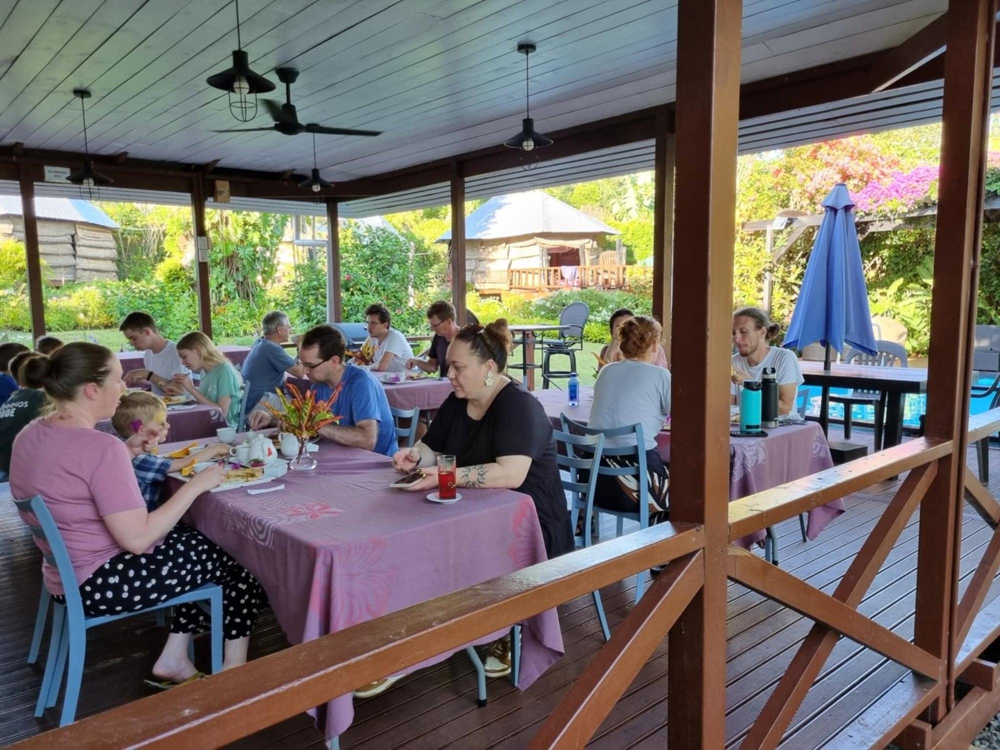 Restaurant The Samoan Outrigger Hotel