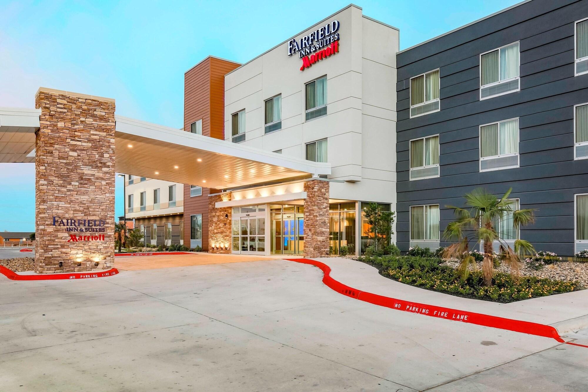 Varios Fairfield Inn & Suites by Marriott Snyder