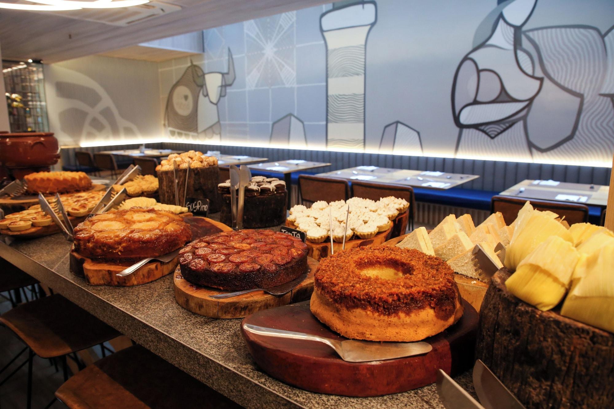 Restaurant Mercure Maceio Pajucara Hotel
