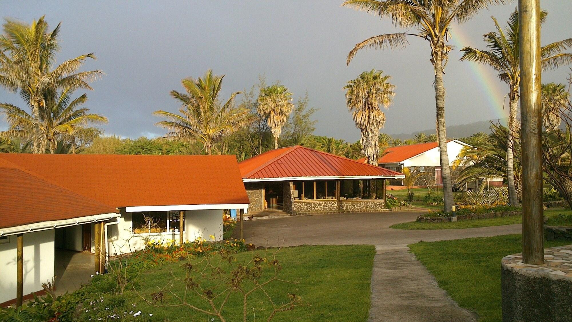 Vista Exterior Iorana Hotel