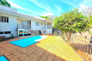 Arriendo temporal - Casa Ampla com Piscina, 4 Quartos Bairro Nobre