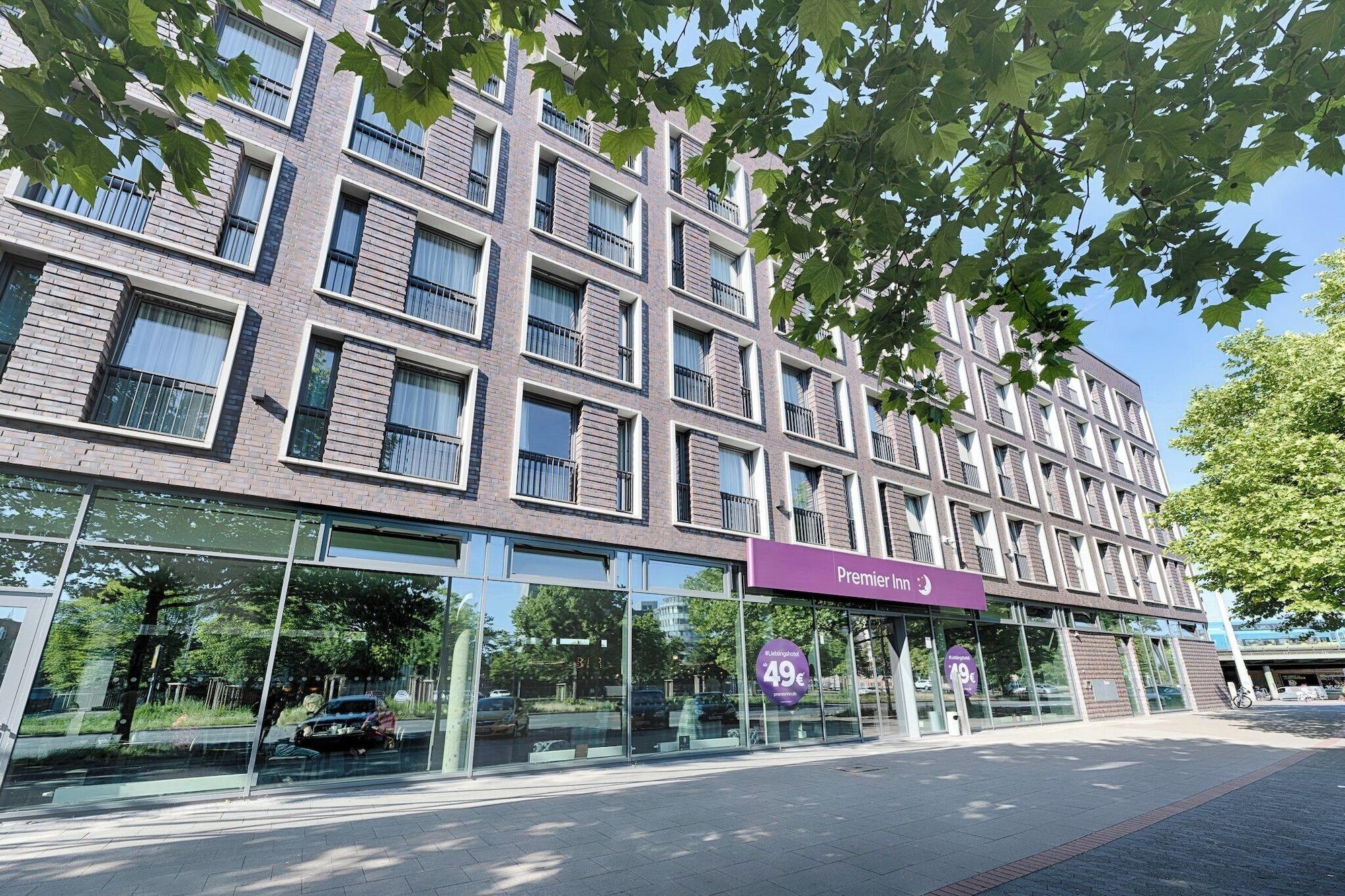 Vista Exterior Premier Inn Hannover City University