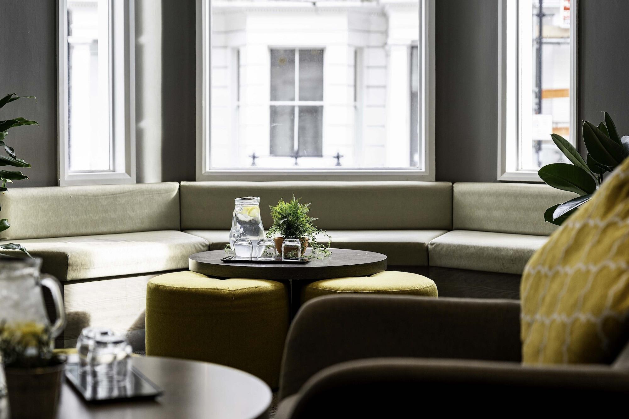 Vista Lobby Heeton Concept Hotel Kensington
