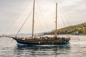 Actividad - Navegación desde Atenas a Angistri, Moni y Egina