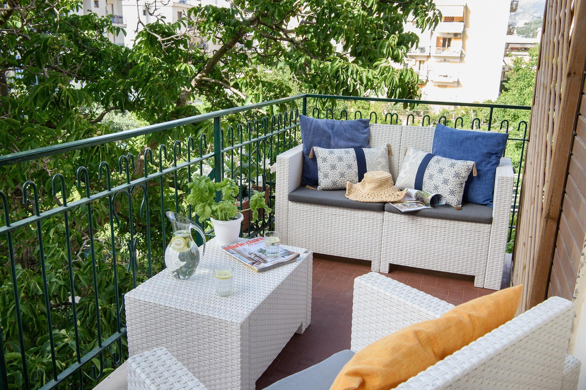 Vista Exterior Les Suites des Tout le Monde