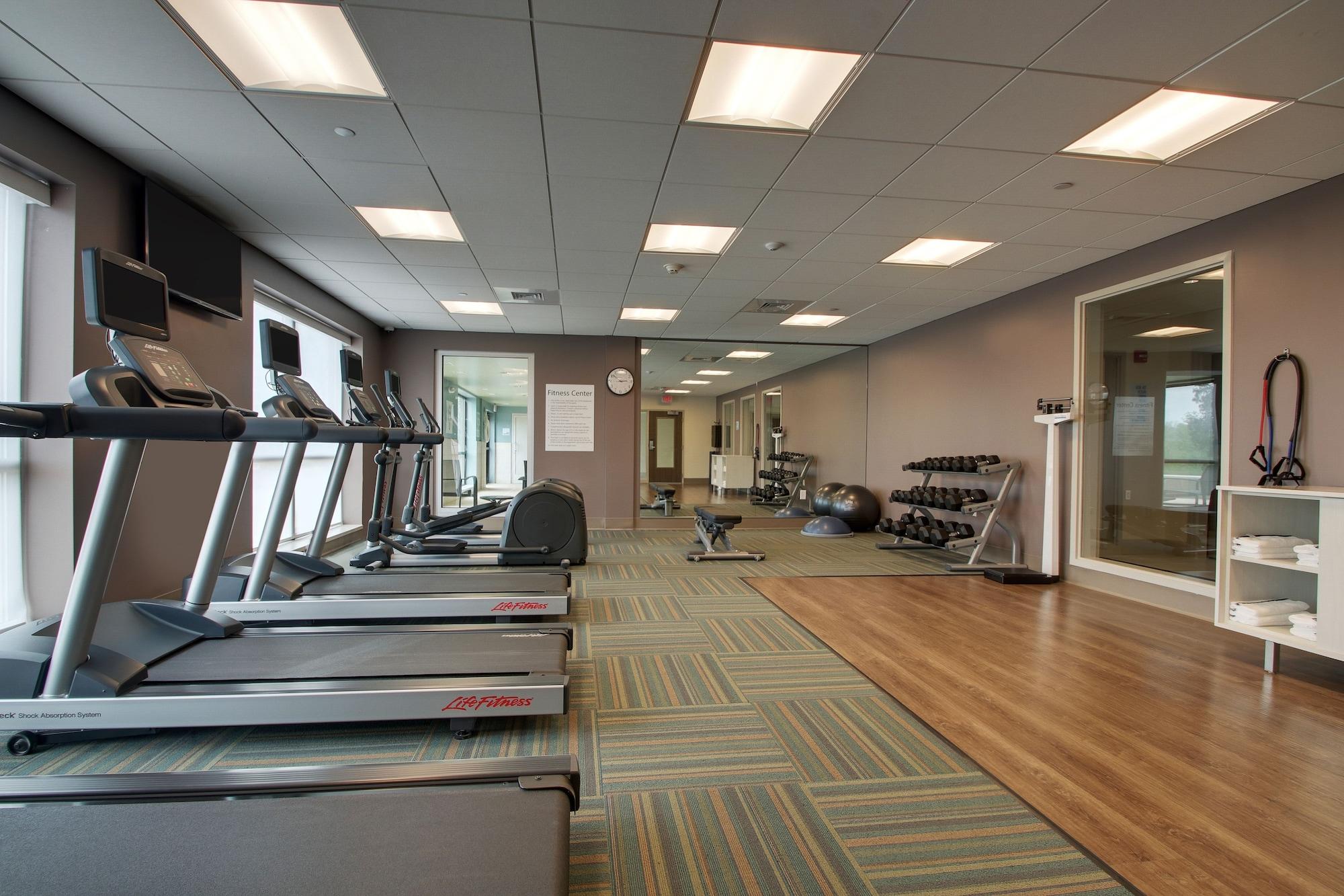Gimnasio Holiday Inn Express and Suites-Elizabethtown North by IHG