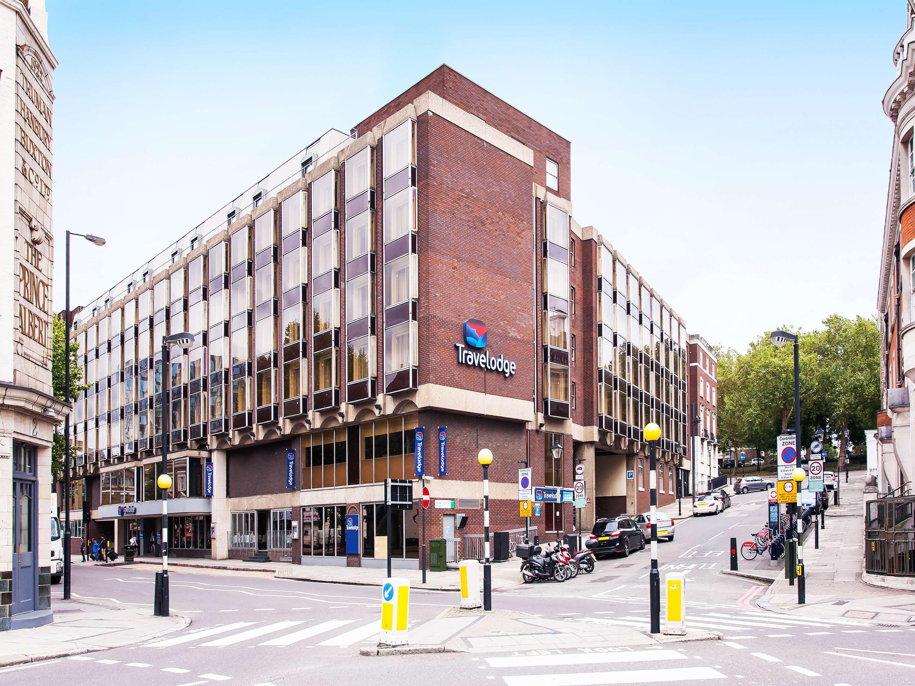 Vista Exterior Travelodge London Kings Cross Royal Scot Hotel