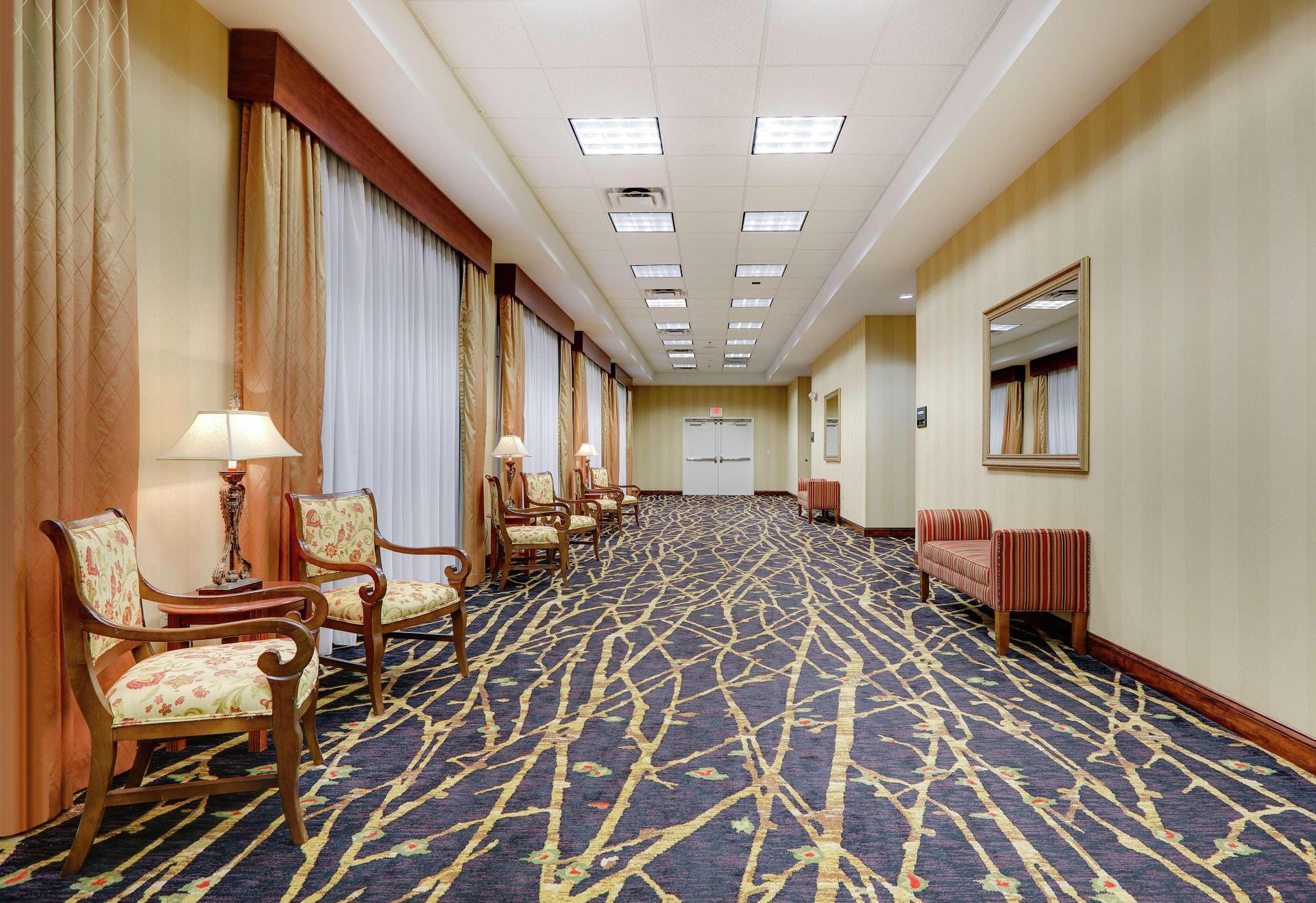 Vista Lobby Hampton Inn & Suites Southern Pines-Pinehurst