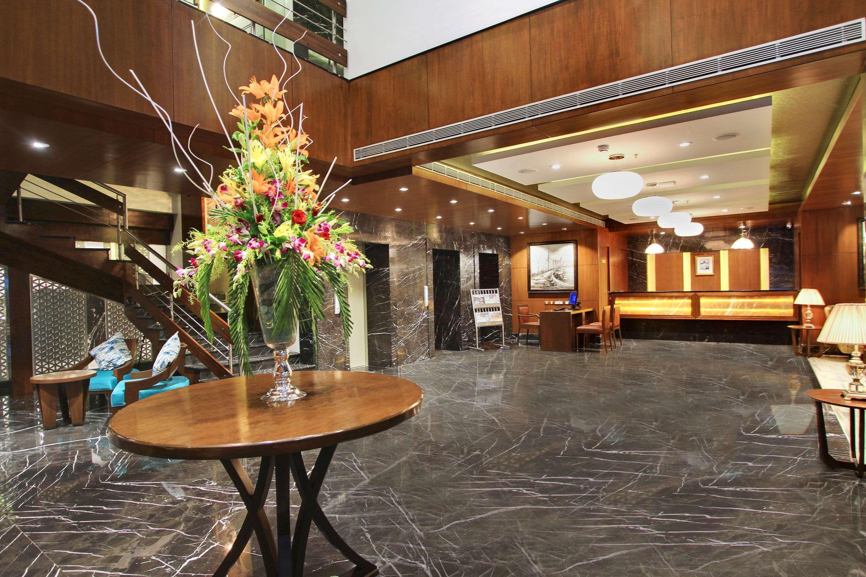 Vista Lobby Comfort Inn Insys