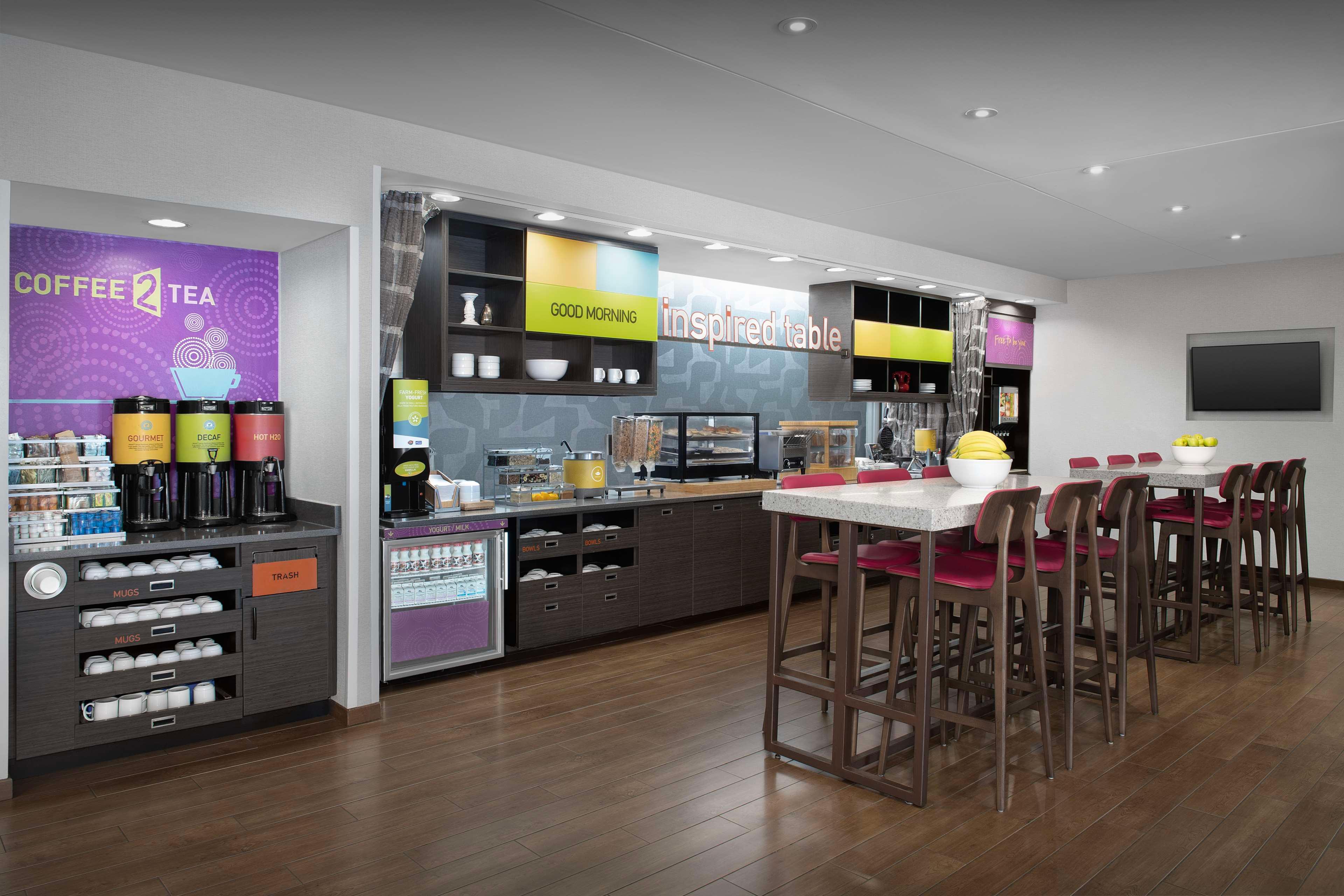 Restaurant Home2 Suites by Hilton Greensboro Airport, NC