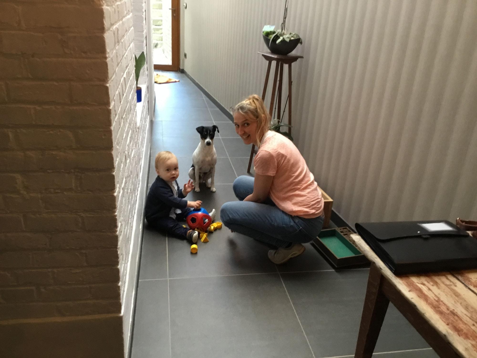 Vista Lobby B&Barber